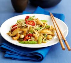 chicken and cashew nuts is a favorite dish the world over